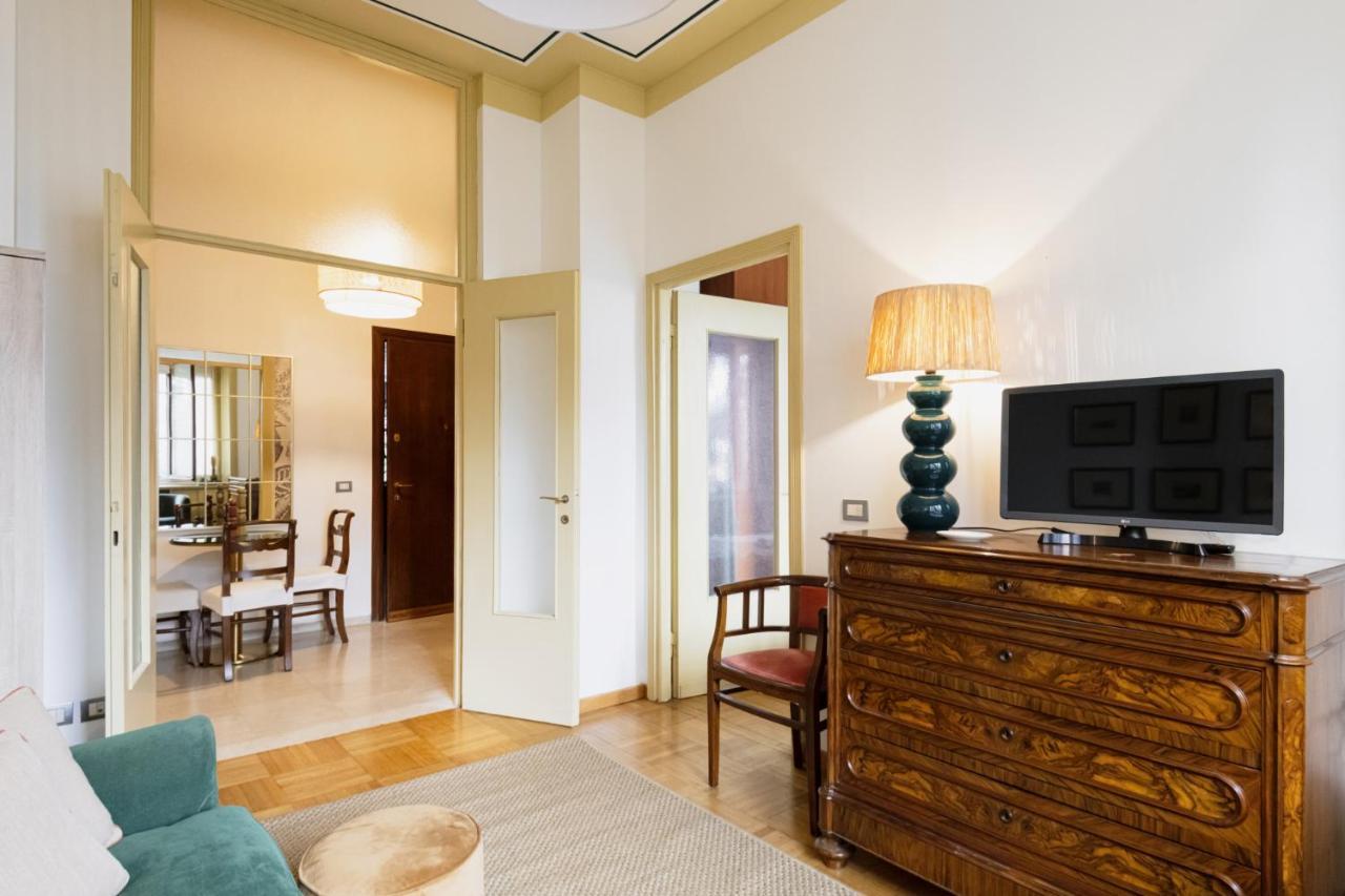 Easylife - Dimora Di Classe In Zona Conciliazione Milan Exterior photo
